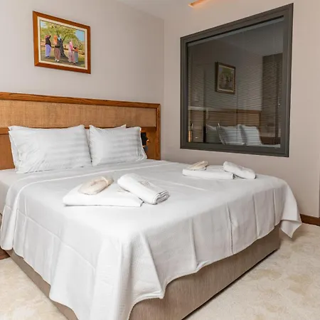 Cunda Kizilca Deluxe & Hotell 4*